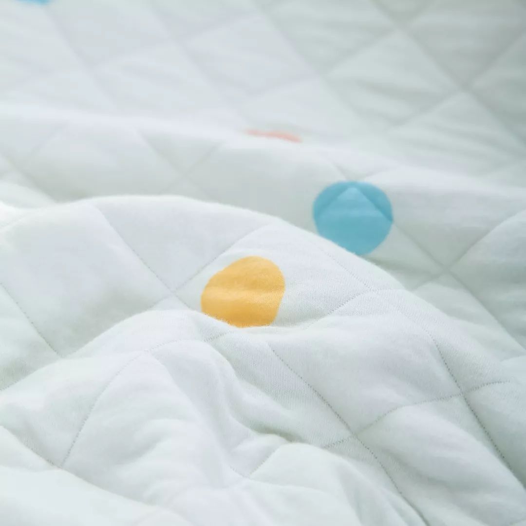 闪购|蚕丝被都能水洗了，还有什么理由不入一条呢？