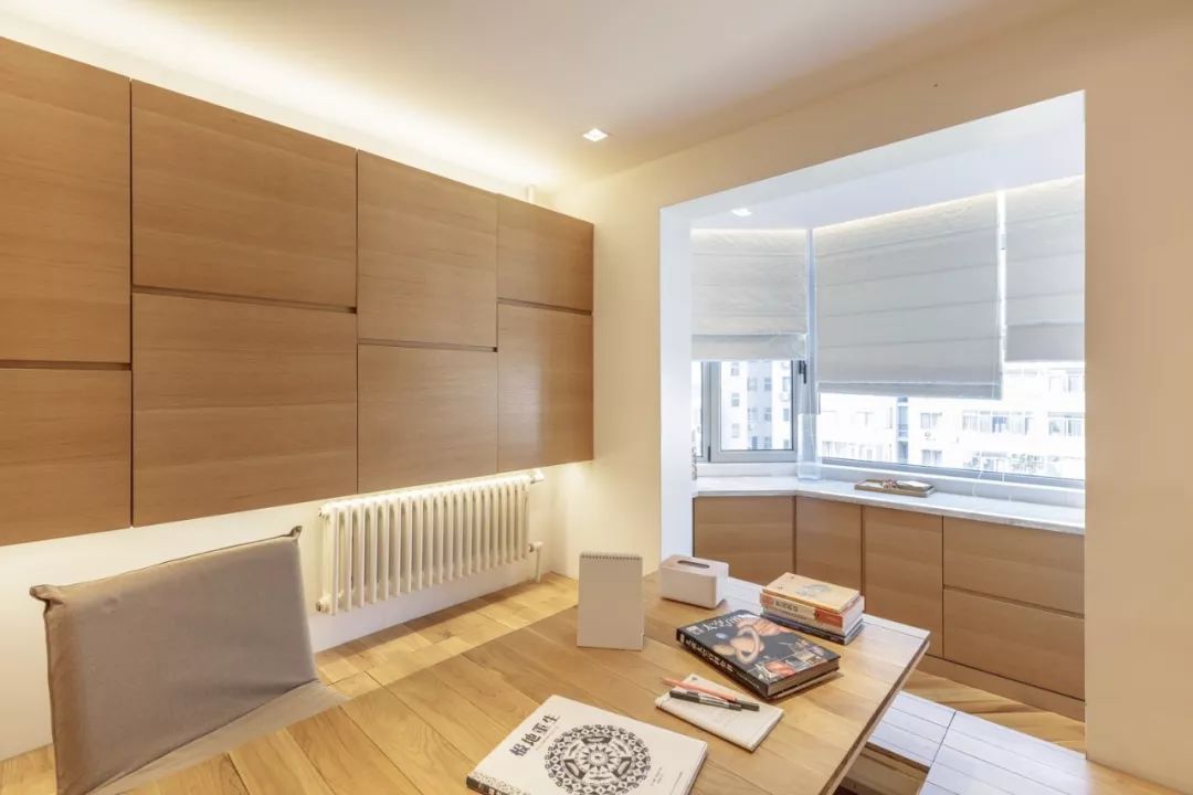 阳台很大要不要装窗帘,阳台太大能装铝合金窗吗