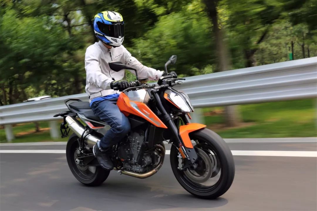 ktm790duke哪一年的车好一点,ktm790duke用车感受
