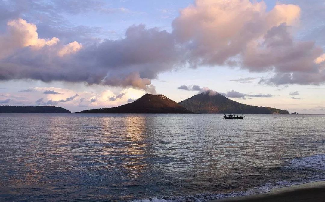 挖到一座免签直飞的超冷门海岛！火山浮潜摸小鹿，好玩秒杀巴厘岛