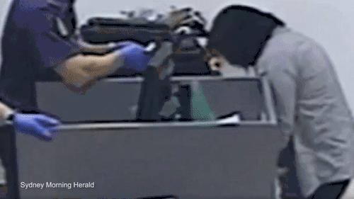 为爱情贩毒的女孩,为了毒品女孩放弃了自己