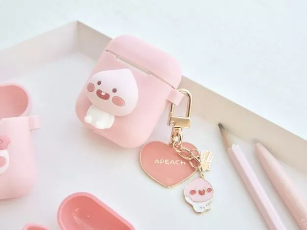 现在的年轻人不换手机换手机壳,当代年轻人不喜欢换手机壳