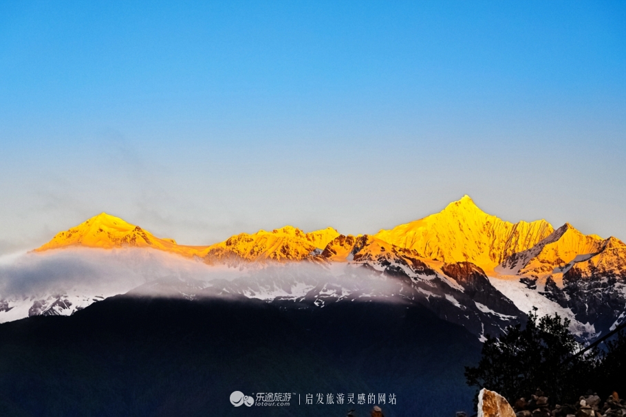 卡瓦格博神山图片大全,卡瓦格博峰的风景
