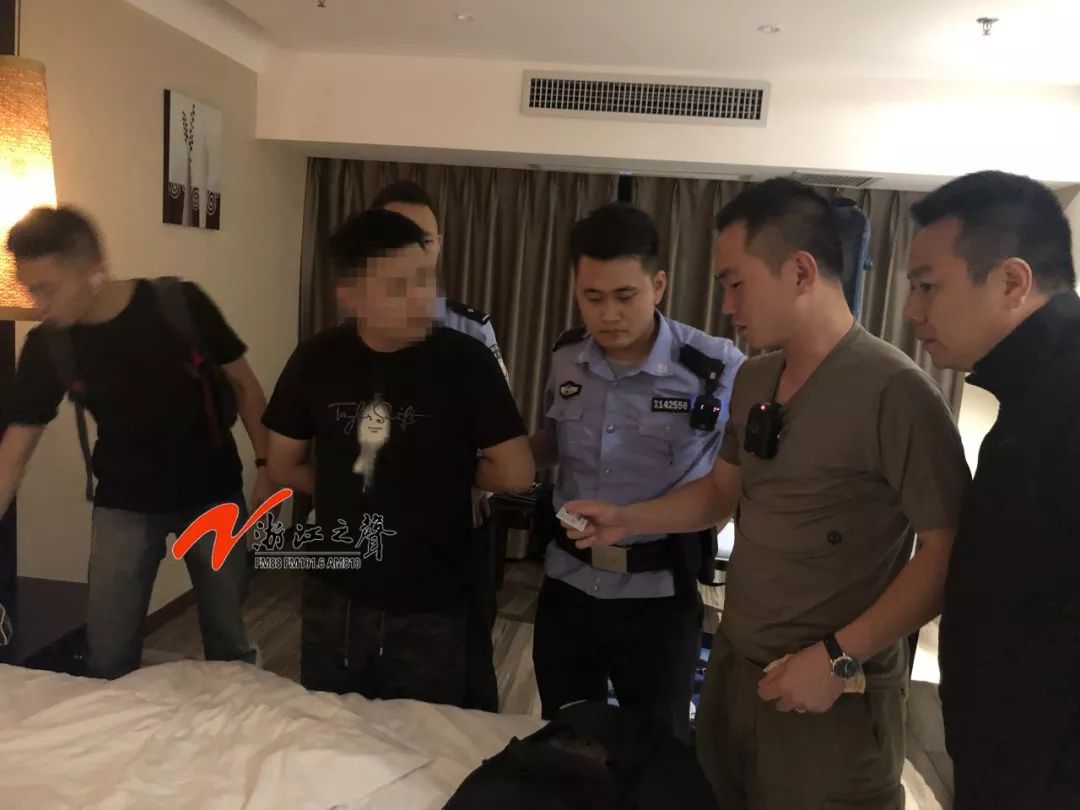 中华香烟和荷花香烟价格表和图片,中华香烟细烟多少钱