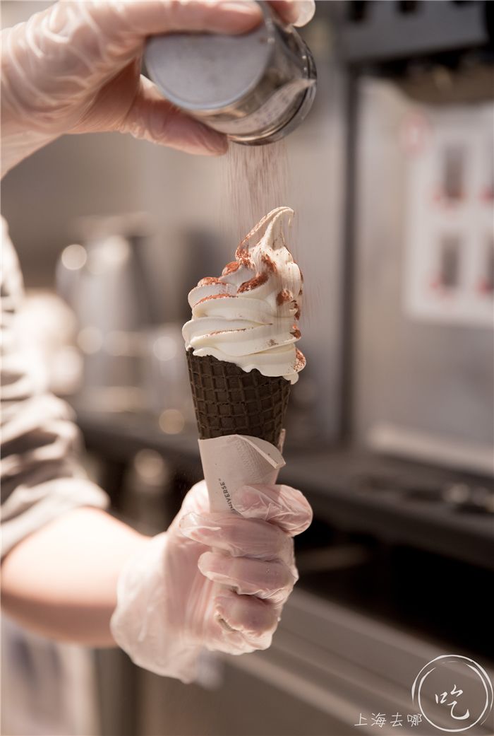 喜茶新品开业9元任选一杯,喜茶冰淇淋抹茶