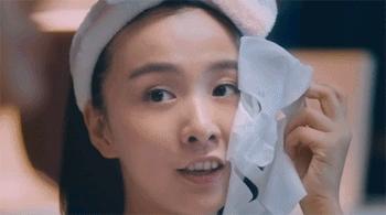 用它立马变女神,一种神奇的面霜抹上它瞬间变年轻