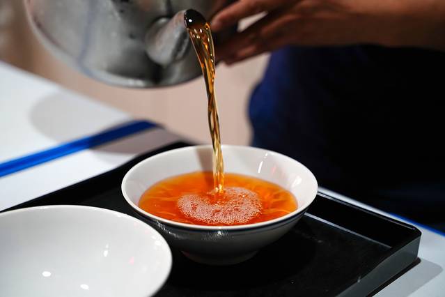 没想到，真有人在大漠建了一座能看星星的边城驿站