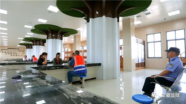 鏄ラ洦娑︾墿鏄庡痉鑲蹭汉,鏄ラ洦娑︾墿绔嬪痉鏍戜汉