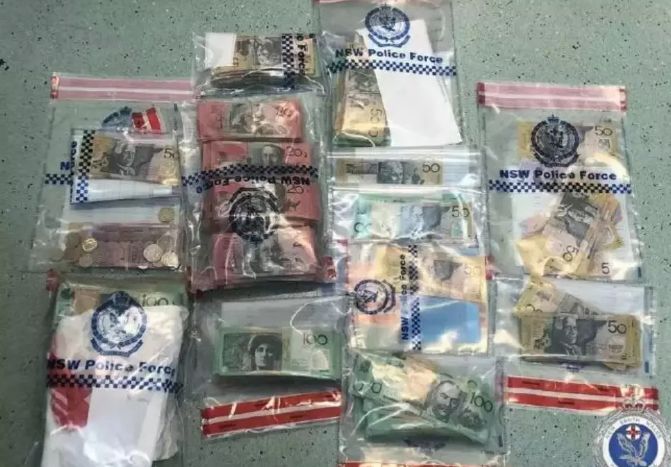 澳洲奶粉案件,澳洲偷奶粉事件