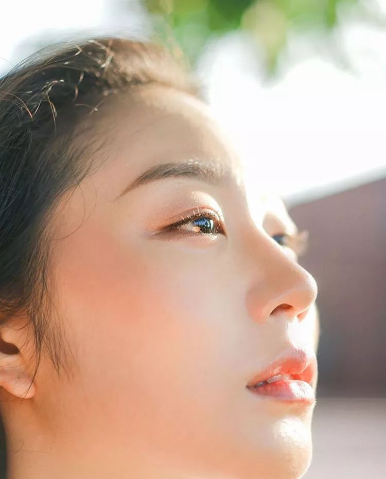 这样拍背影真的太好看了,怎样拍侧脸好看霸气