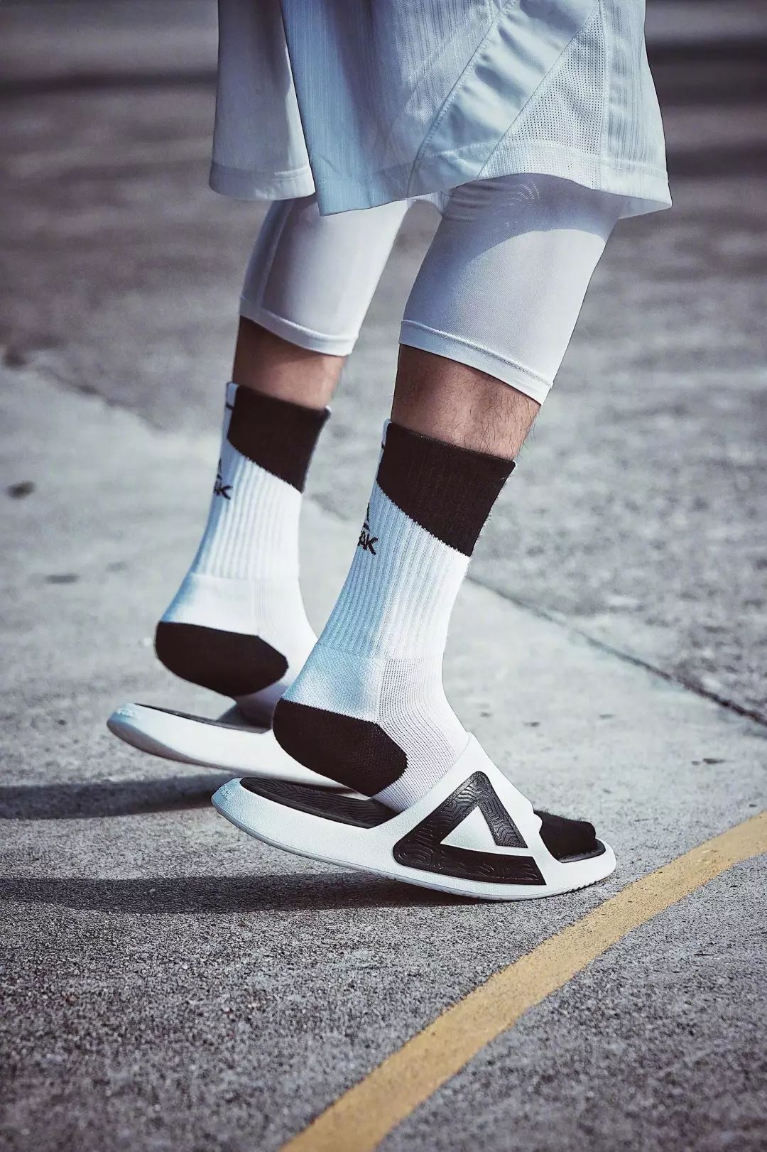 今年最潮流的拖鞋是哪种,最便宜的高性价比拖鞋