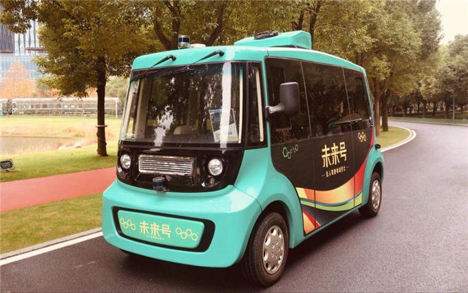 无人驾驶保洁机器人,智能网联无人驾驶巴士