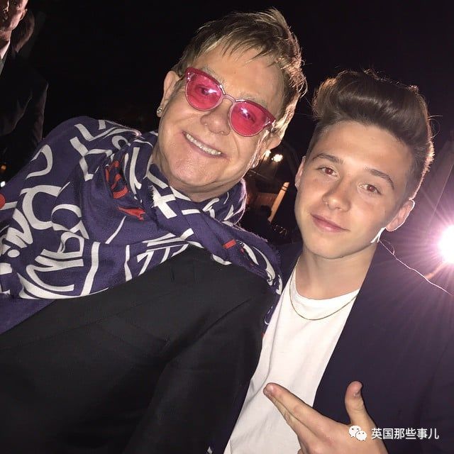 贝克汉姆三个儿子最新消息,贝克汉姆大儿子小时候身体差