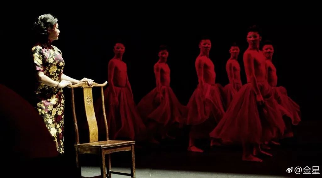 她28岁变性,父亲被嘲笑“这是你儿子还是女儿?”,一句话回应暖哭了...