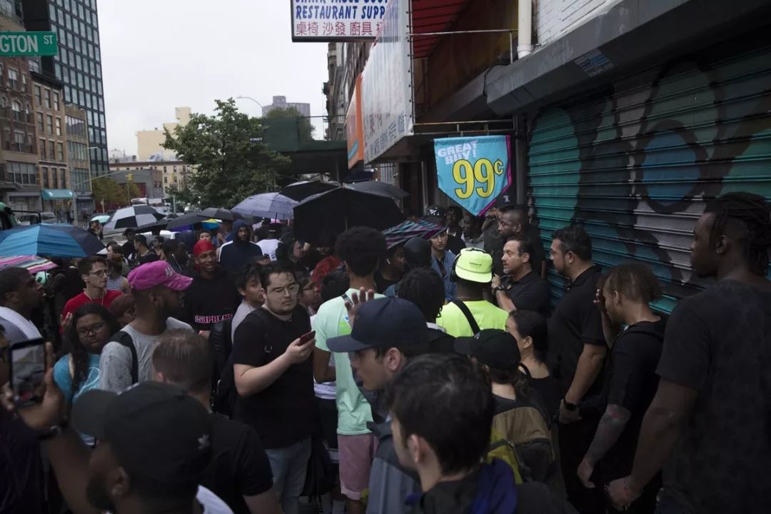 球鞋转售未来发展趋势,球鞋转售市场是什么