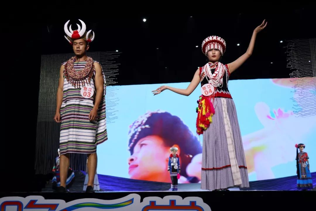德宏五种少数民族服饰走秀音乐,云南少数民族服饰秀