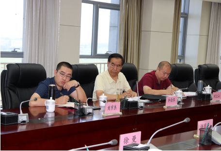 武清区人大常委会副主任李伯怀调研营商环境工作