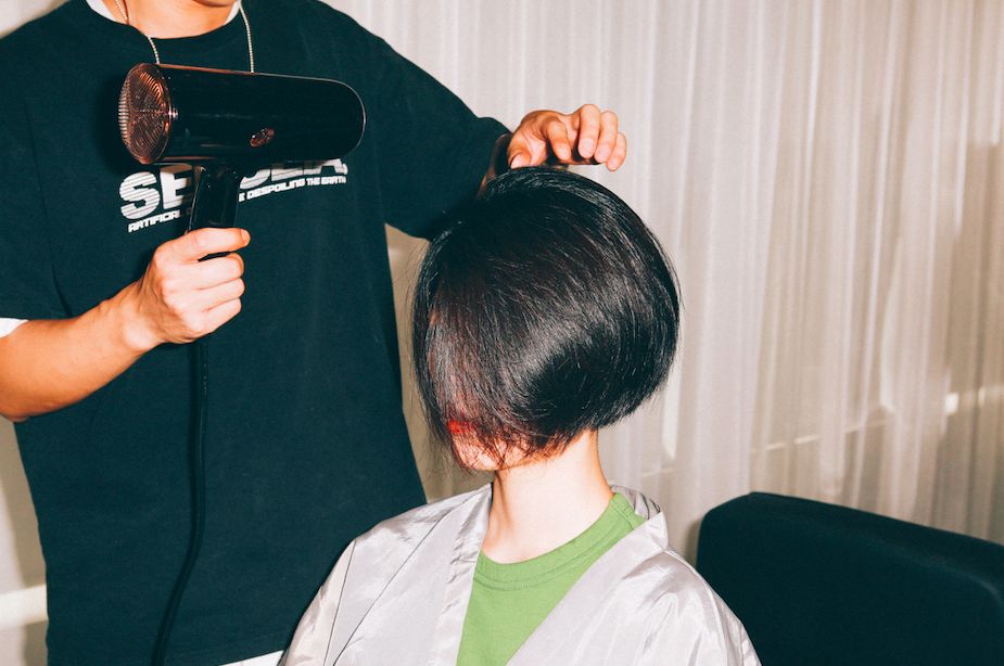 被虚假友情蒙蔽的“绿叶妹”，如今事业开挂反成“真公主”