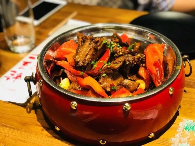 地铁三号线沿途美食攻略,24个地铁口必吃的美食