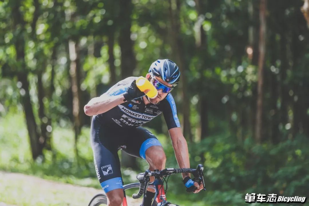 骑车半路抽筋怎么办,骑车膝盖抽筋怎么办