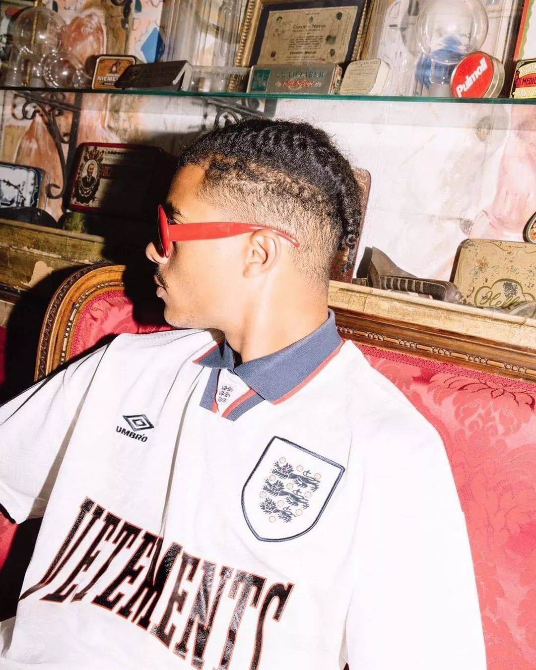 足球衣潮流设计,足球衣风格穿搭