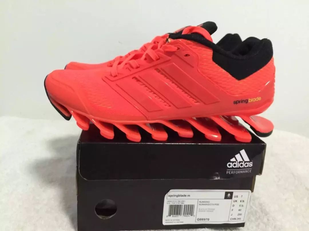 慢跑鞋缓震科技,回力鞋底黑科技