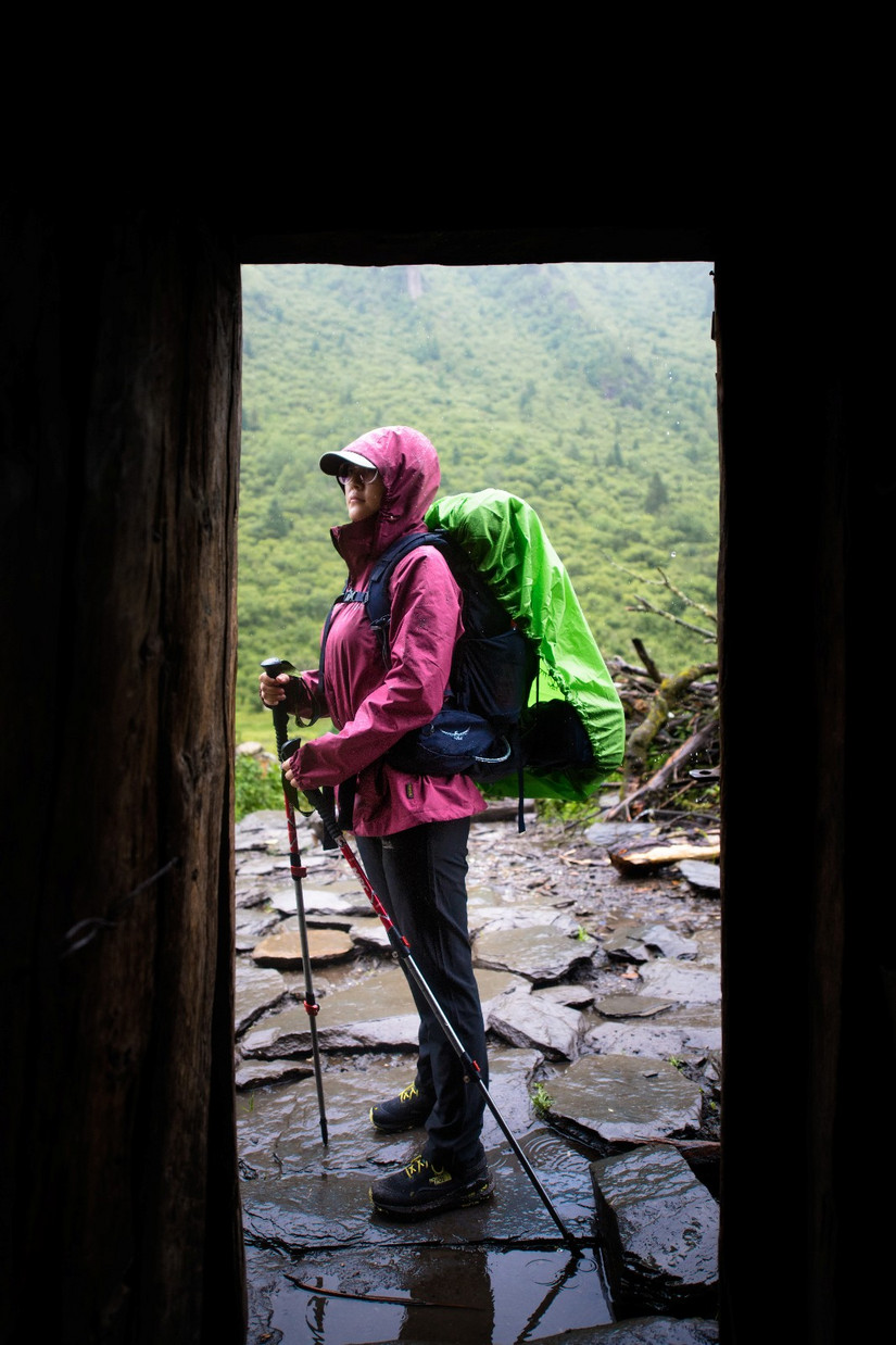 jackwolfskin狼爪冲锋衣怎么样,狼爪重生系列highestpeak冲锋衣