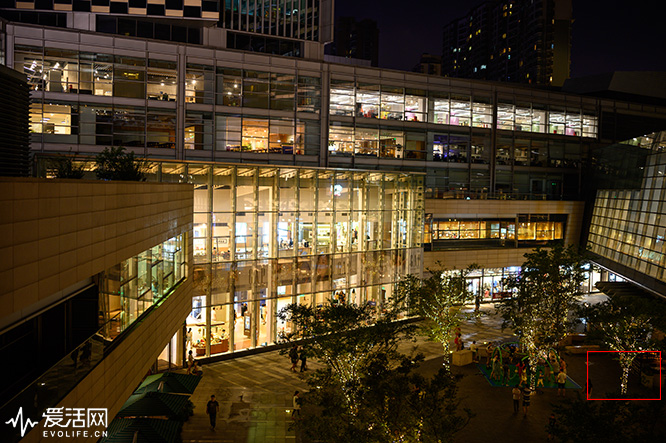 腾龙sp35mm1.4镜身是金属的,腾龙sp17-50mmf2.8镜头