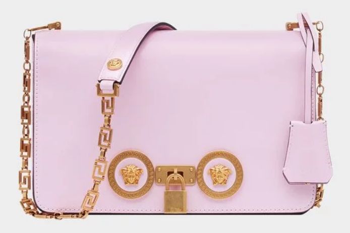 宋茜的衣服为什么这么高,宋茜一身醒目的白色套装