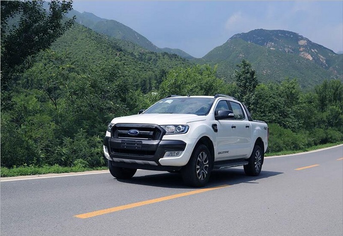 普拉多2022新款皮卡,进口皮卡全款4万多块钱便宜出售