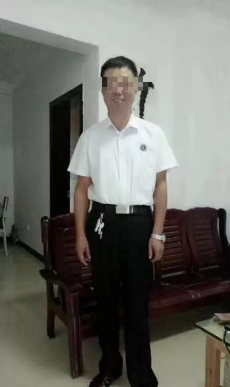 假律师*润生王**：法庭上翻法条，私吞当事人赔偿款23万