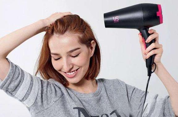 头发断裂干枯分叉用什么单方精油,头发干枯毛躁分叉断发怎么护理