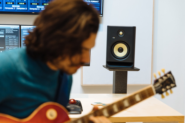 卡尔卡官方解释：KRKrokitG3和G4音箱有哪些区别？