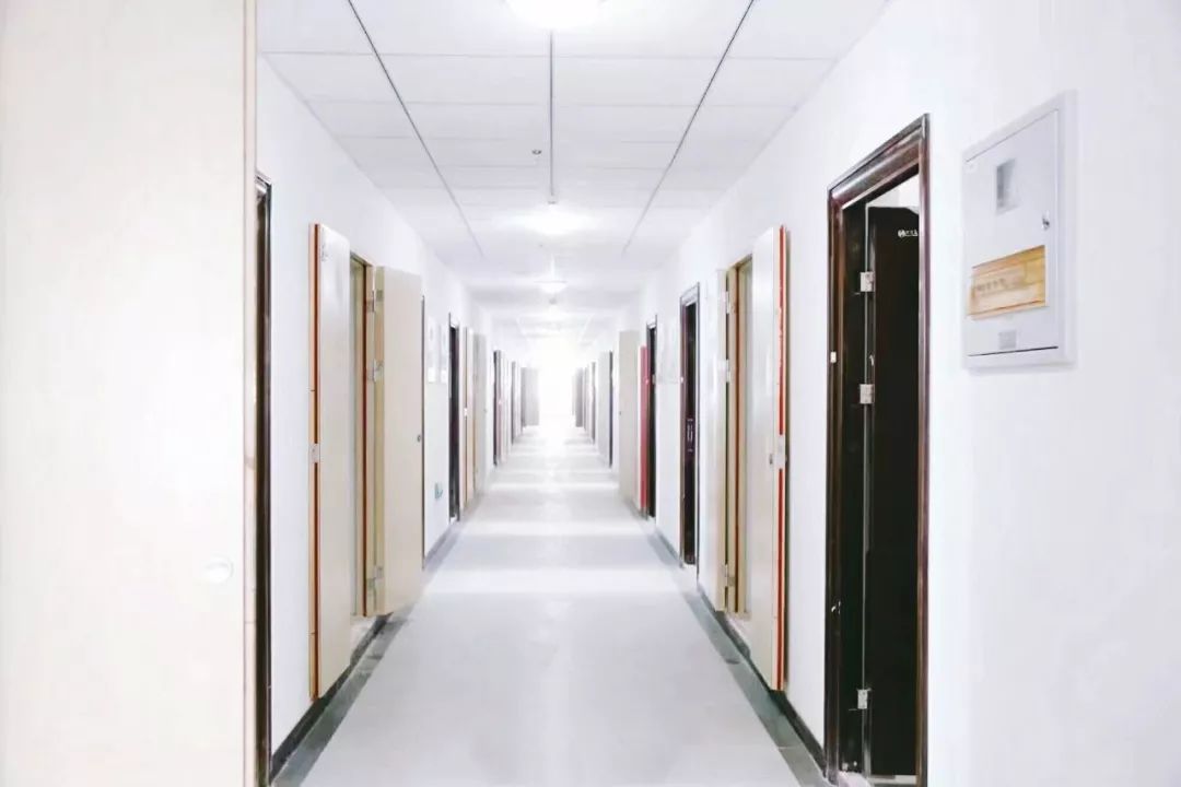 嗨，新同学你好，这里是河海大学！