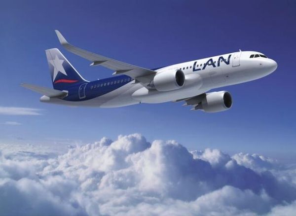 飞机上不可以抽烟，为什么会设置烟灰缸呢？