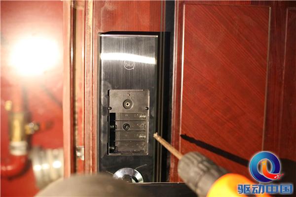 苏宁智能门锁测评,苏宁小biu智能门锁管理模式