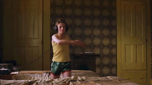 乔治小王子闹脾气视频,乔治小王子被吓哭