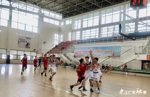 披荆斩棘勇争先，闯关夺隘奏凯歌——九江金安高级中学高中男子篮球队在全省青少年篮球锦标赛中荣膺季军