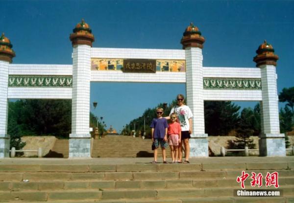 25年两次环游中国，这名老外却说，我越来越不了解中国……小新推荐