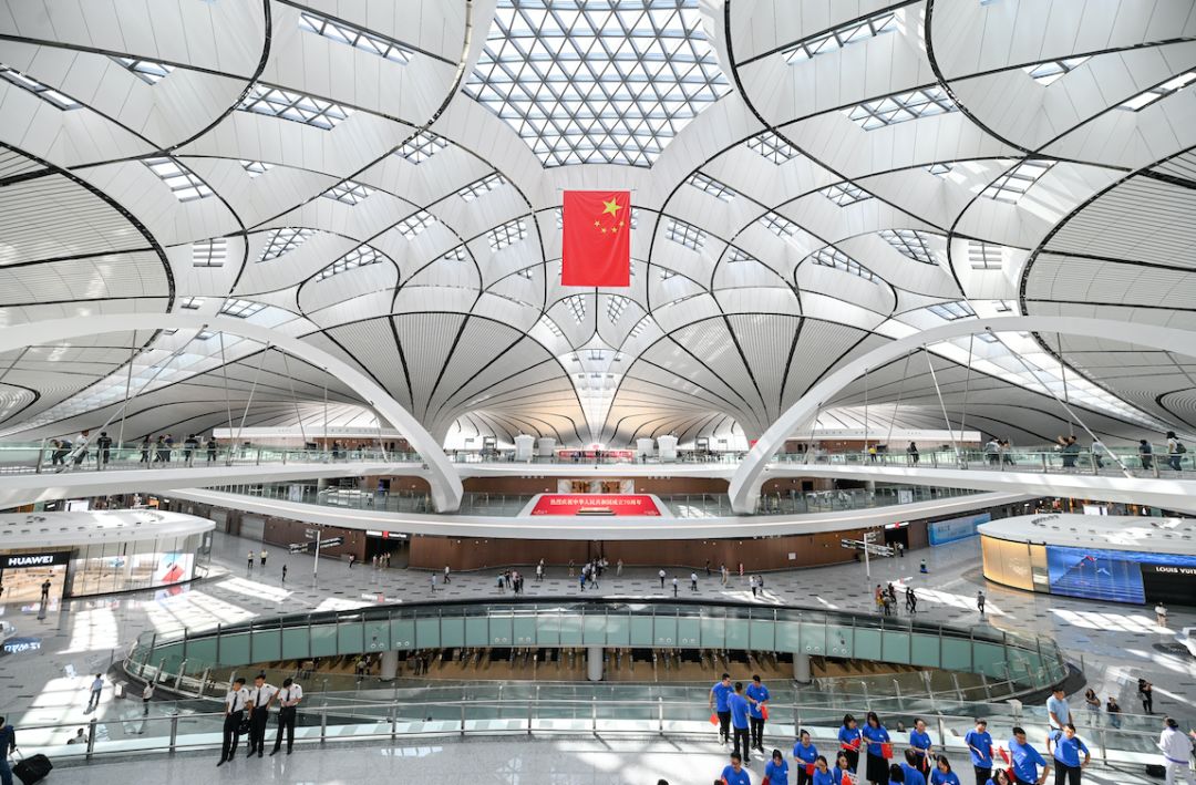 国庆假期火车票今起发售，这几条线路车票紧俏！