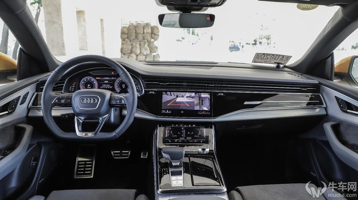 奥迪q855tfsi价格多少钱,颜值爆表车长五米抢先试驾奥迪q8