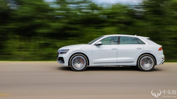奥迪q855tfsi价格多少钱,颜值爆表车长五米抢先试驾奥迪q8