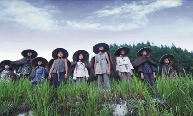 「壮丽70年•奋斗新时代」红色基因代代相传，宾川革命英烈红军小学开学第一课这样上