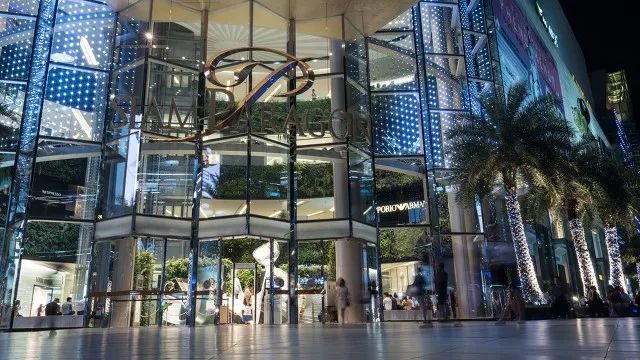 签证刚办下来可以直接去澳门吗,签证下来就可以买机票了吗