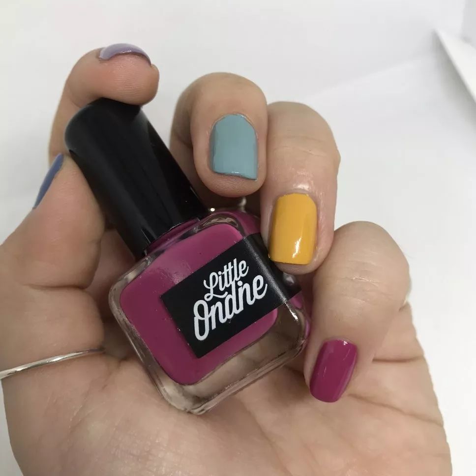 编辑部翻包｜90—00的编辑们到底在用什么美妆好物？（一）（文末有福利）