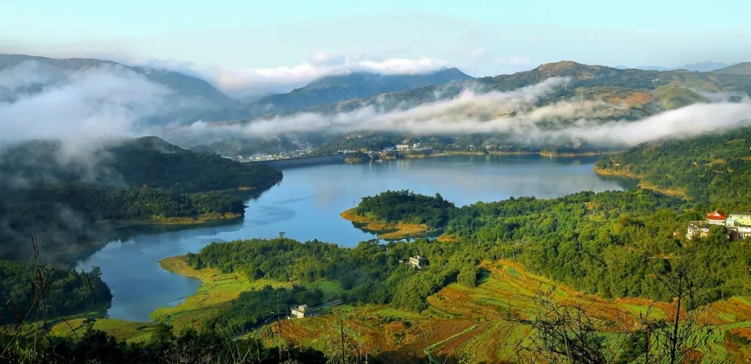 周边游丨苍山到底是座什么山？