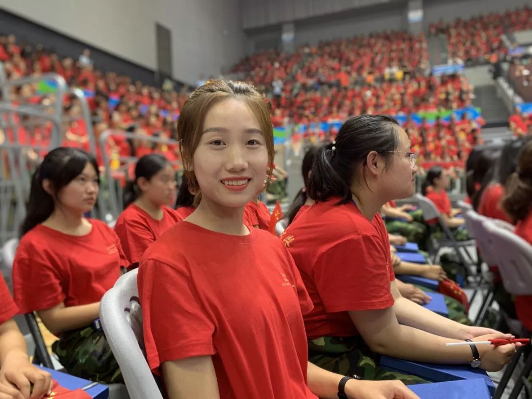 直击开学典礼现场,直击天安门升旗小视频