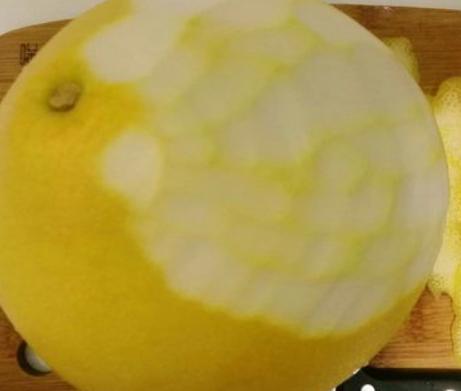 柚子酸到掉牙能吃吗,柚子酸倒牙