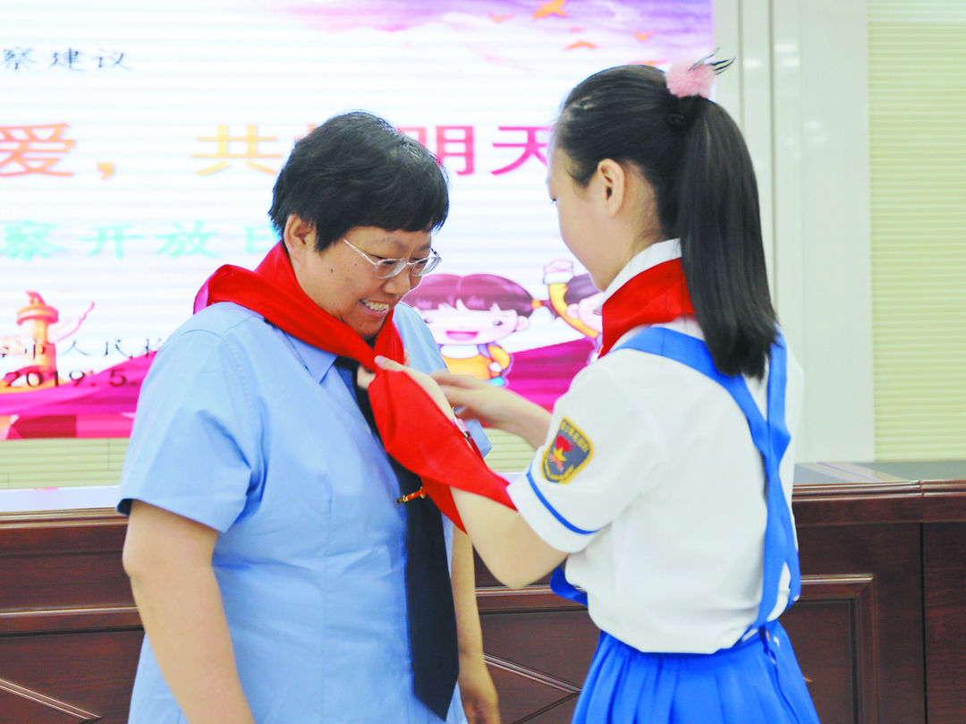 教师节礼物！“法治副校长”送给学生的寄语