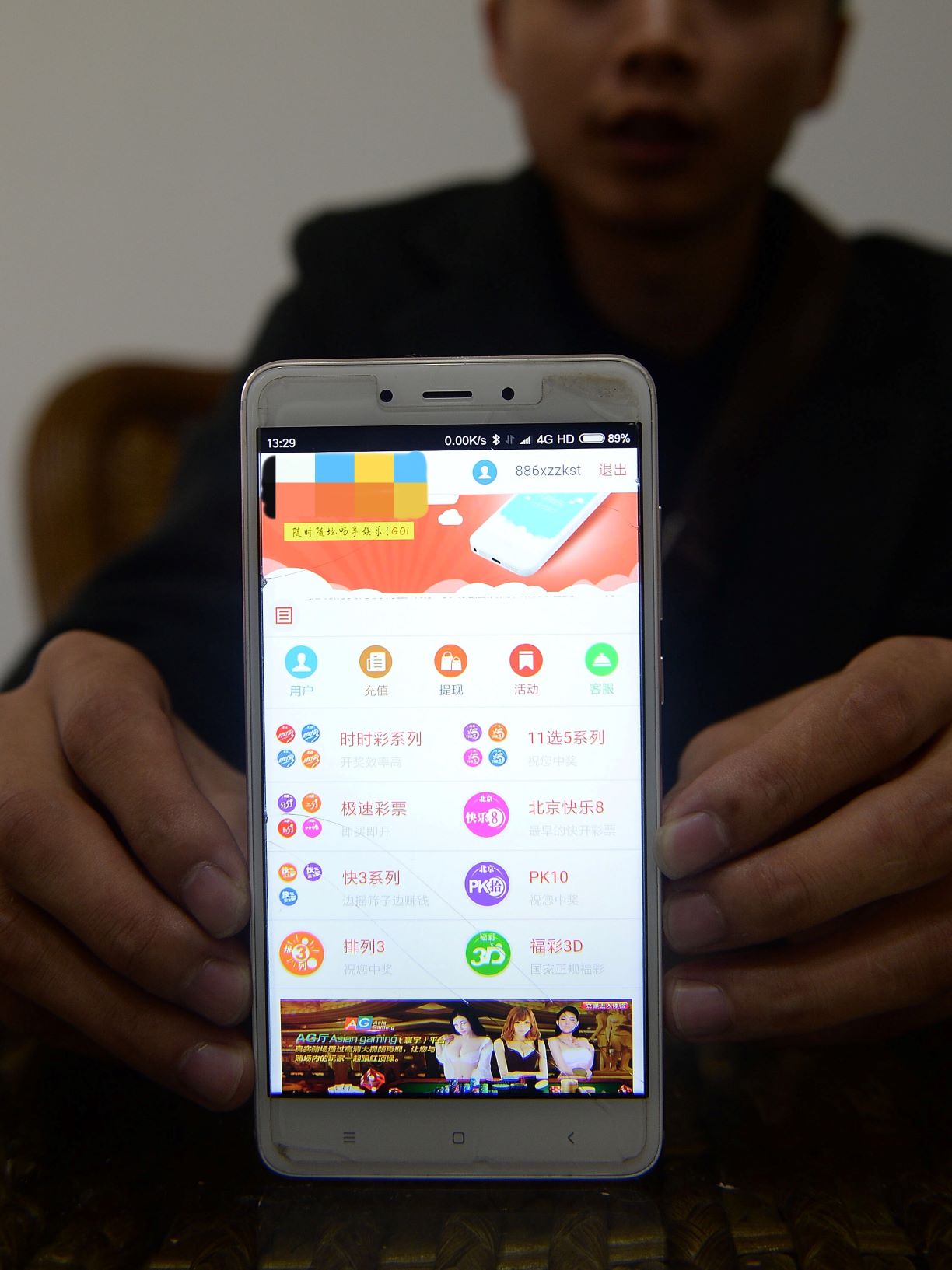 儿子沉迷网络赌博四处借贷湖北患病父亲打工替子还债30万